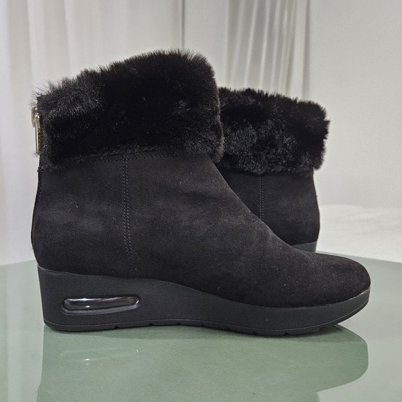 Dkny Abri Faux-Fur Wedge Booties in Black & Gold Women’s Size 7.5M - Picture 4 of 11